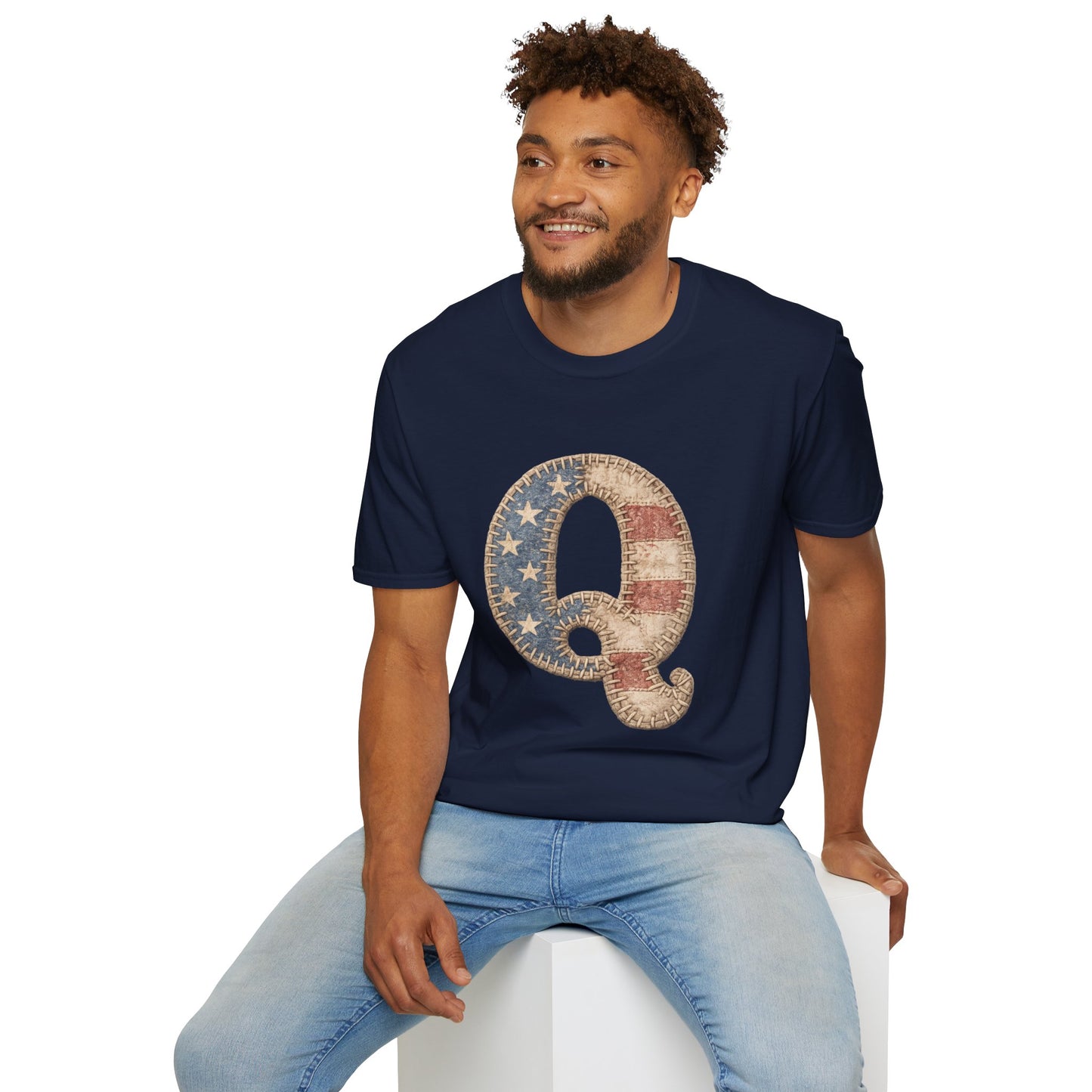 Q Patriotic T‑Shirt – Vintage American Flag Initial Tee
