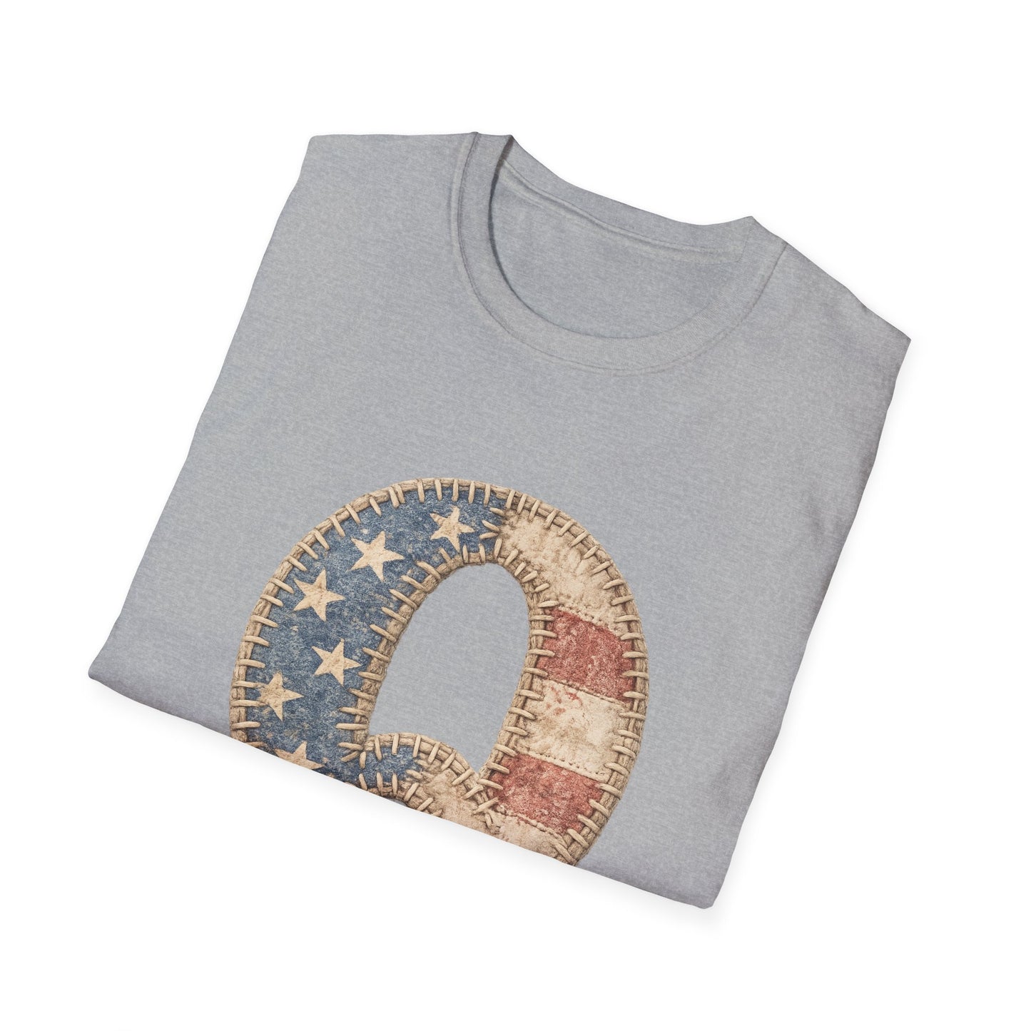 Q Patriotic T‑Shirt – Vintage American Flag Initial Tee