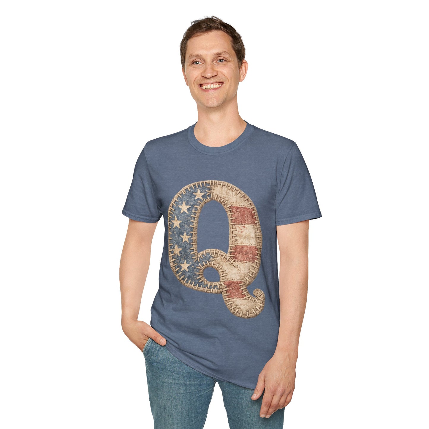 Patriotic Letter Q T‑Shirt — Vintage American Flag Initial Tee