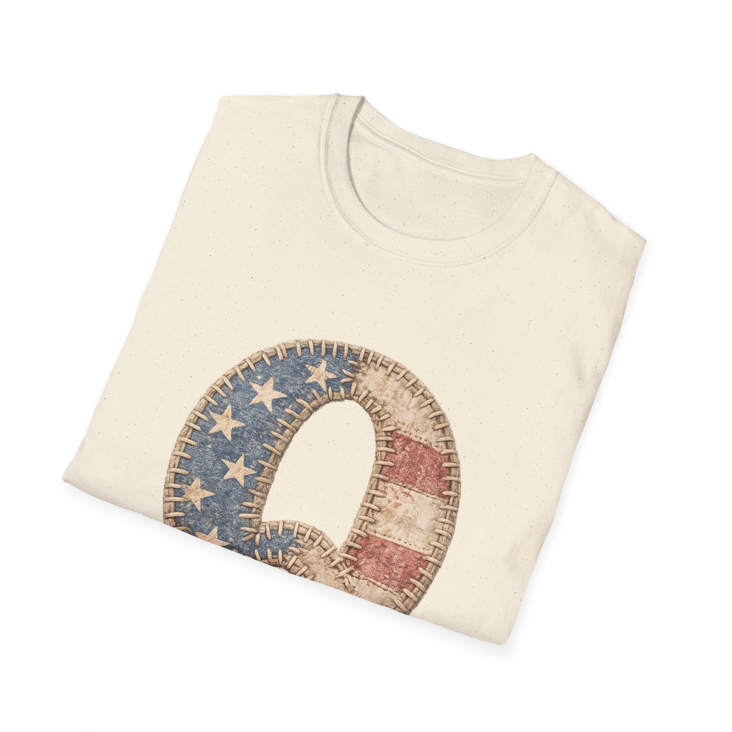 Q Patriotic T‑Shirt – Vintage American Flag Initial Tee