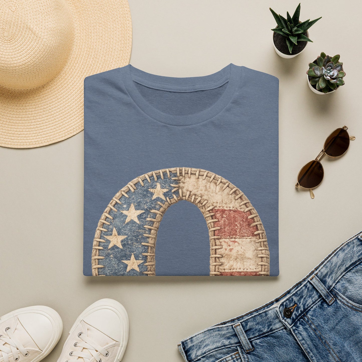 Patriotic Letter Q T‑Shirt — Vintage American Flag Initial Tee