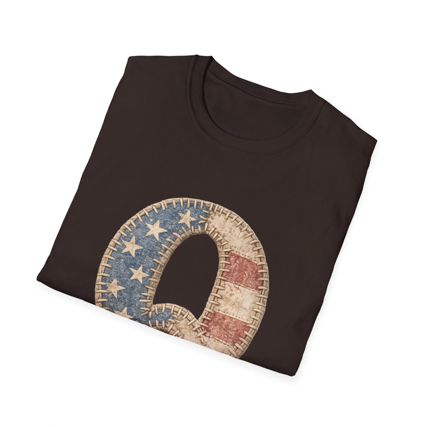Q Patriotic T‑Shirt – Vintage American Flag Initial Tee