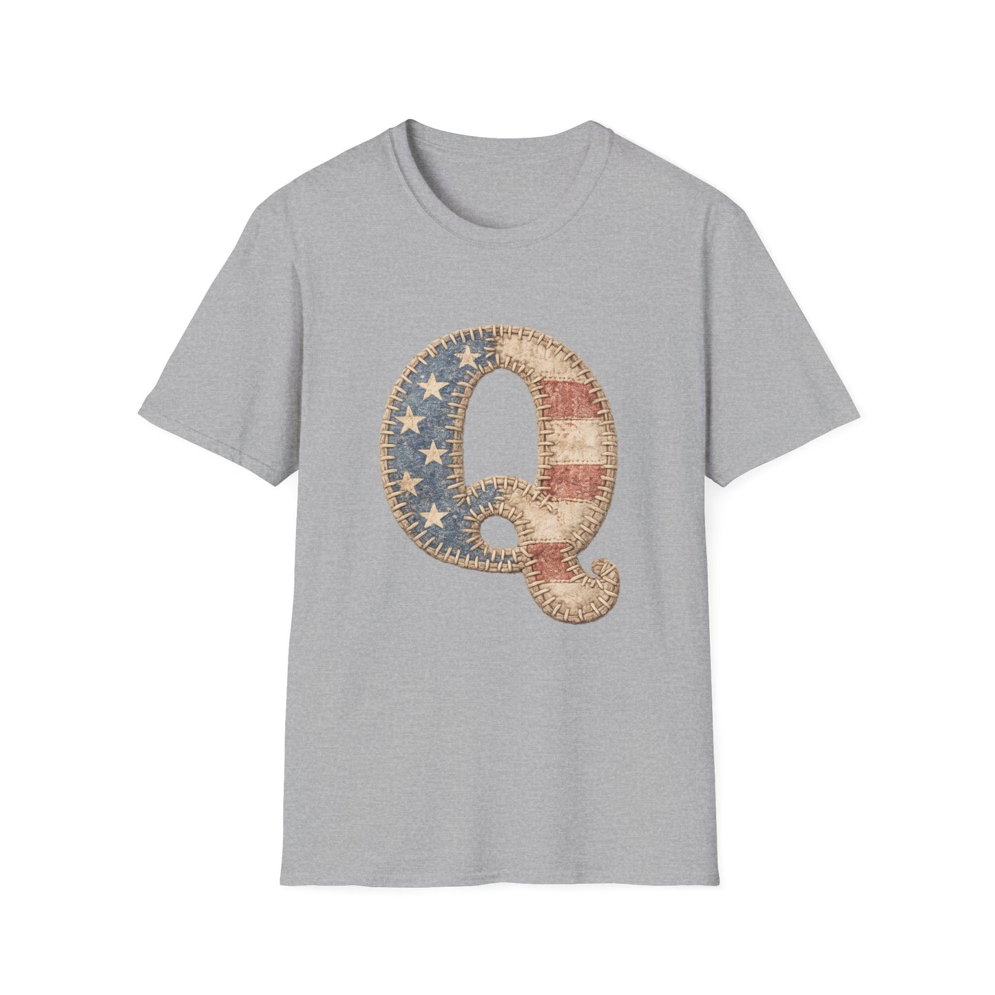 Q Patriotic T‑Shirt – Vintage American Flag Initial Tee