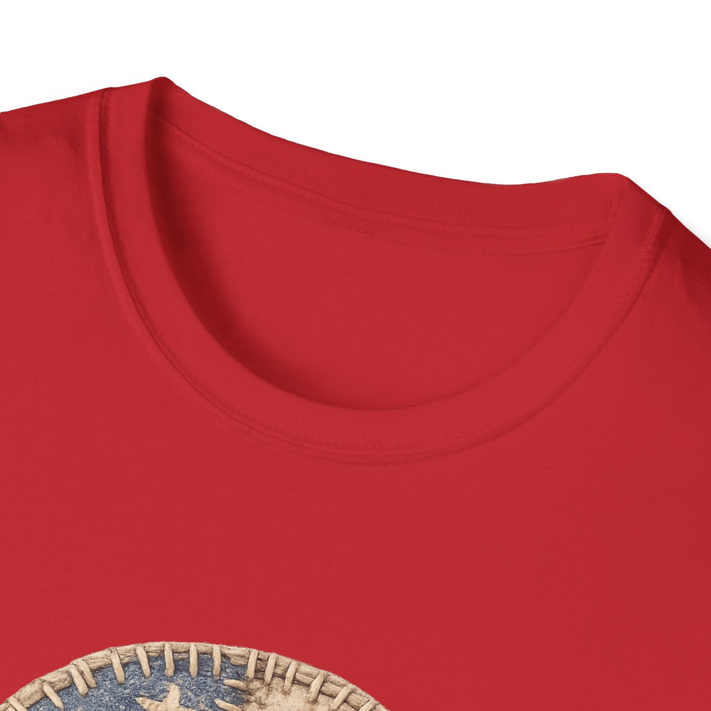Q Patriotic T‑Shirt – Vintage American Flag Initial Tee