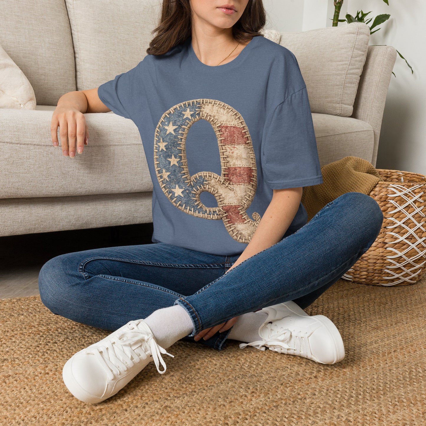 Patriotic Letter Q T‑Shirt — Vintage American Flag Initial Tee