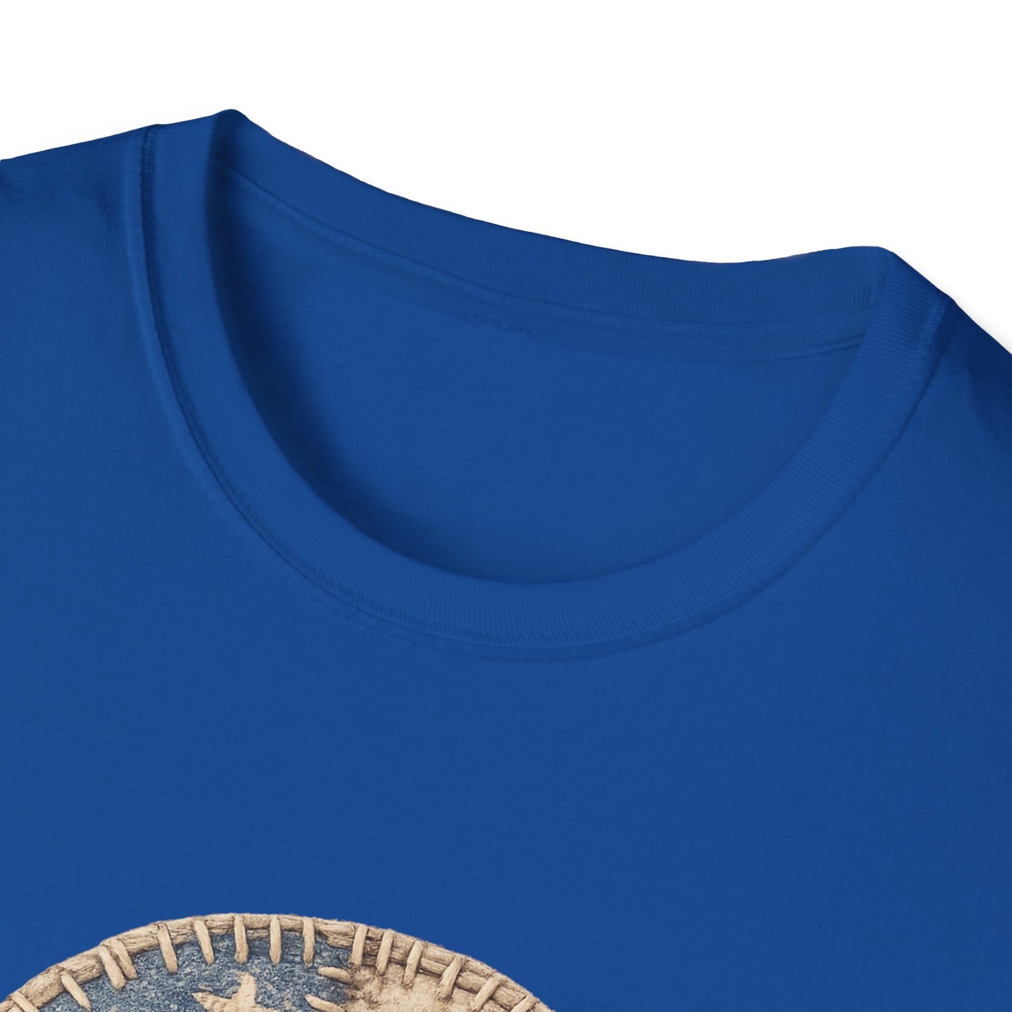 Q Patriotic T‑Shirt – Vintage American Flag Initial Tee