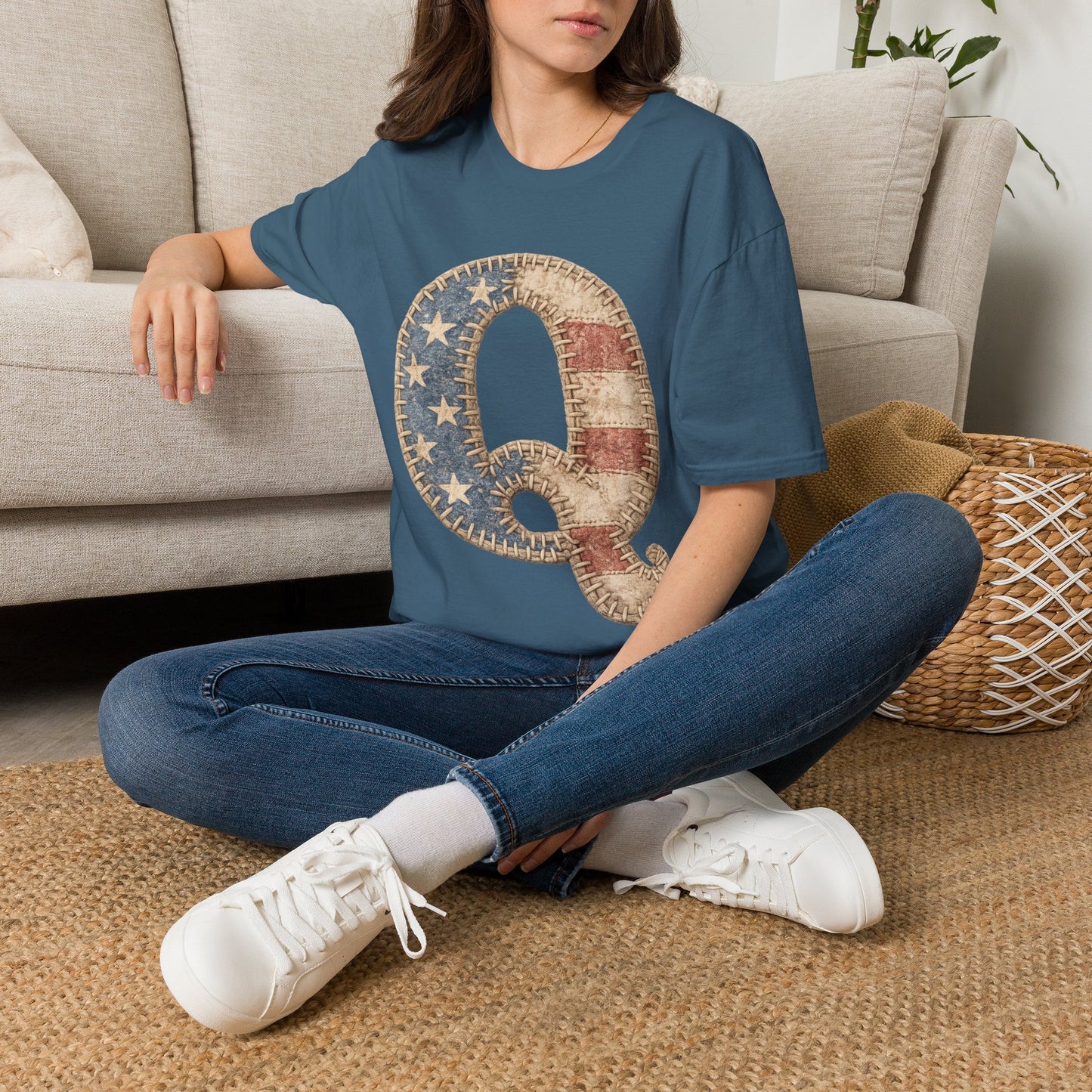 Patriotic Letter Q T‑Shirt — Vintage American Flag Initial Tee