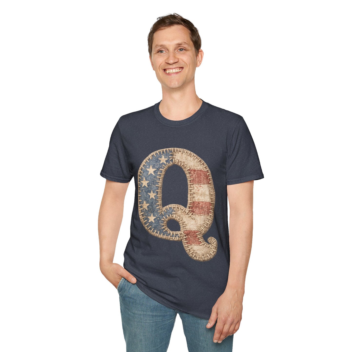 Patriotic Letter Q T‑Shirt — Vintage American Flag Initial Tee