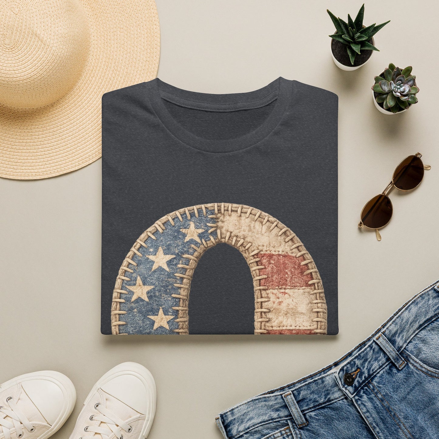 Patriotic Letter Q T‑Shirt — Vintage American Flag Initial Tee