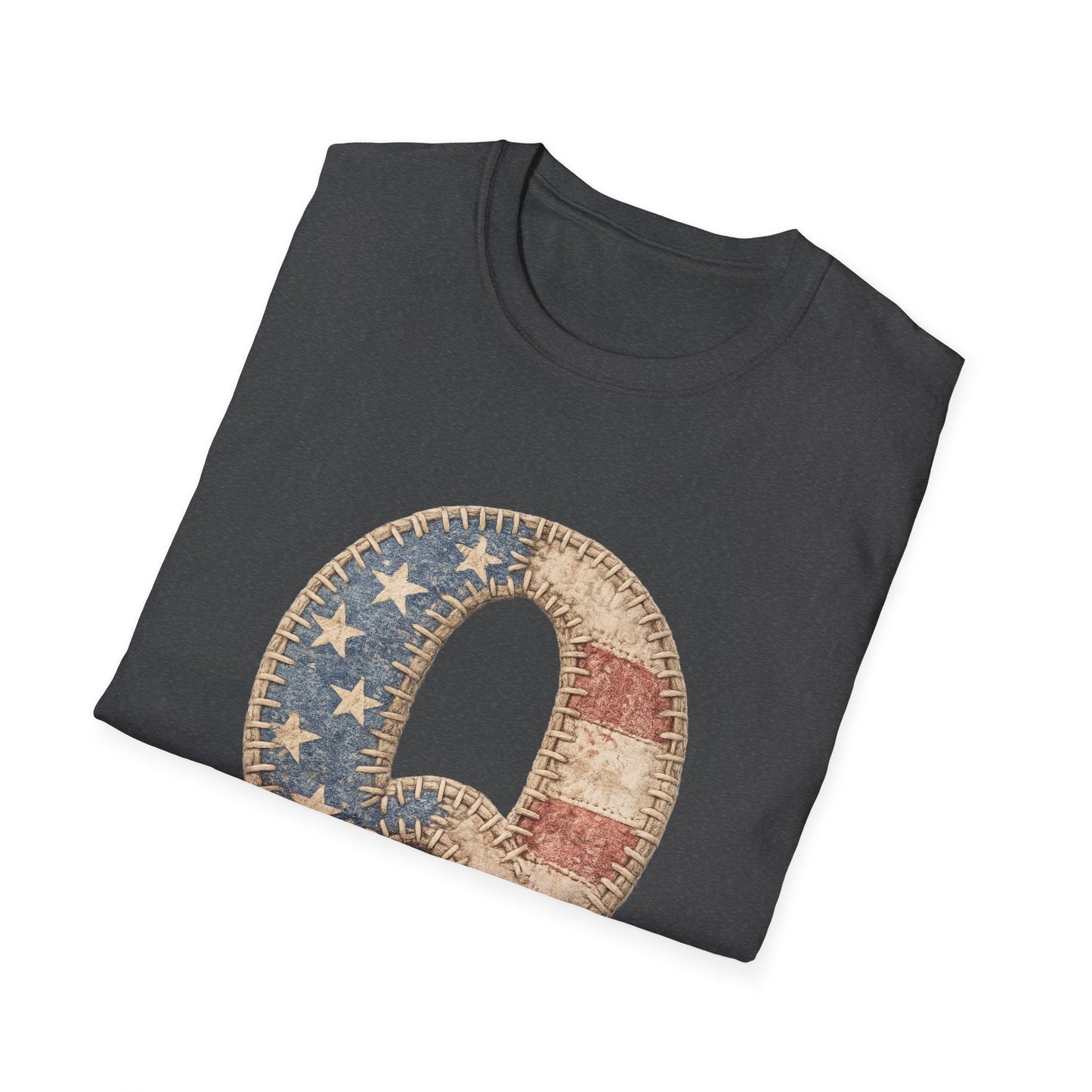 Q Patriotic T‑Shirt – Vintage American Flag Initial Tee