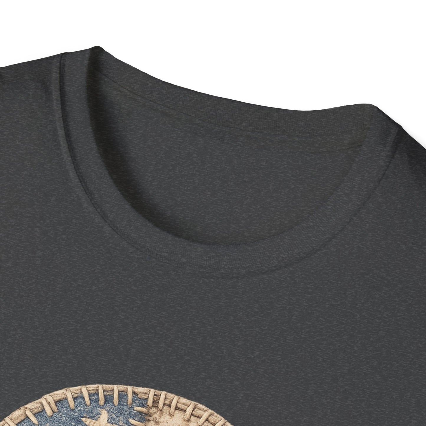 Q Patriotic T‑Shirt – Vintage American Flag Initial Tee